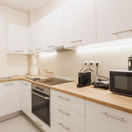 Fully Renovated Luxurious Semi-Basement Studio Atena Exterior foto