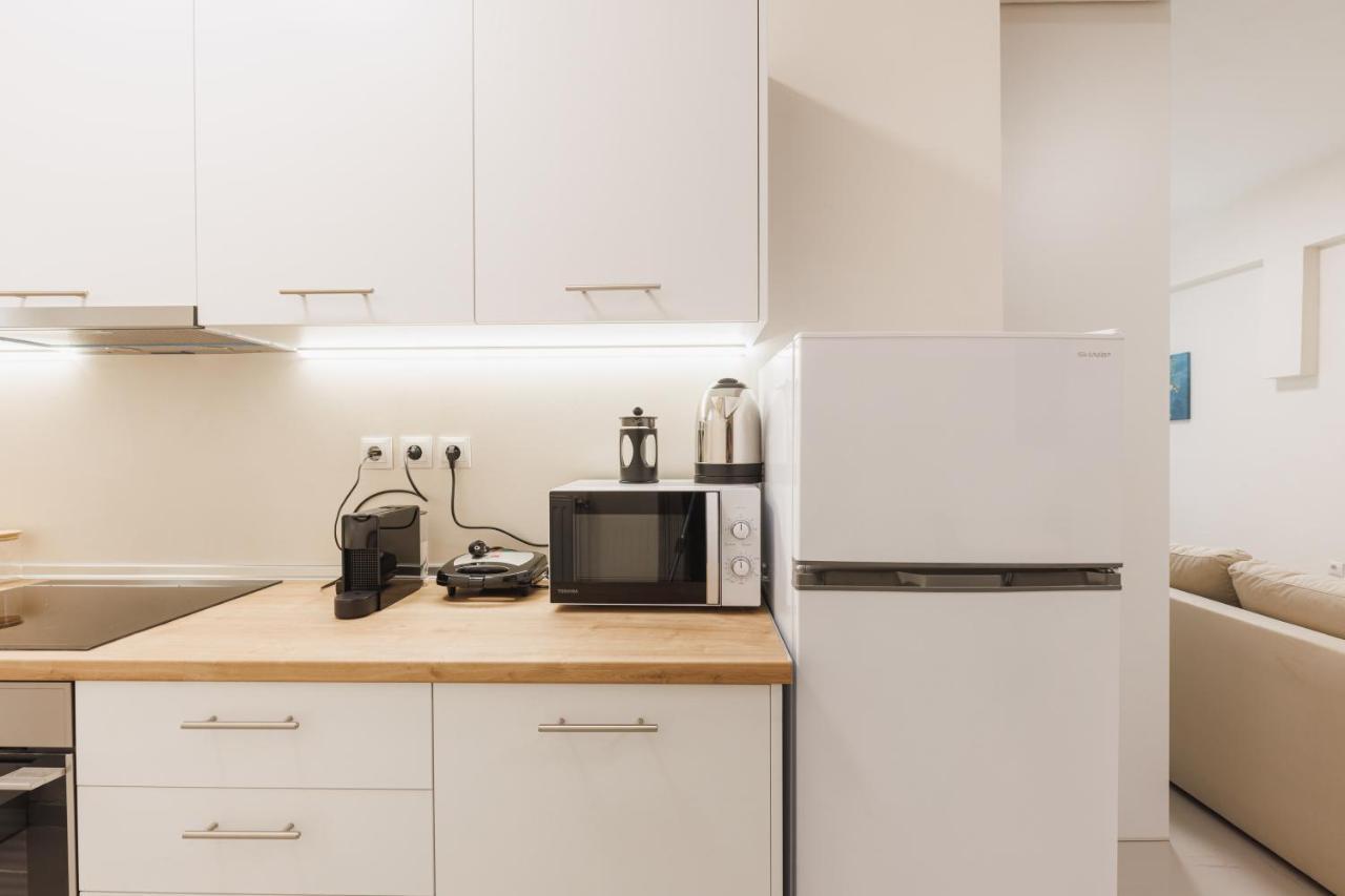 Fully Renovated Luxurious Semi-Basement Studio Atena Exterior foto