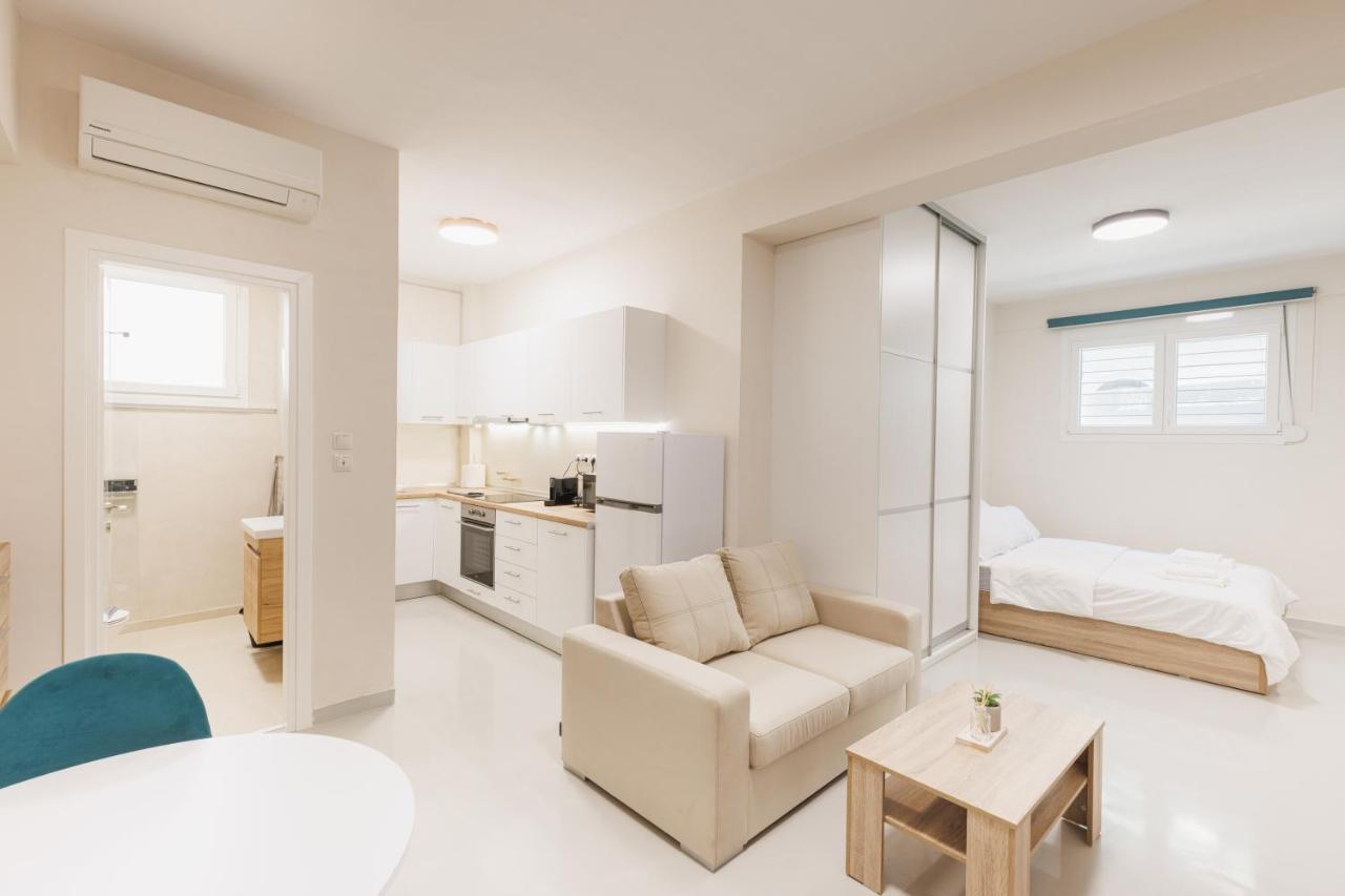Fully Renovated Luxurious Semi-Basement Studio Atena Exterior foto